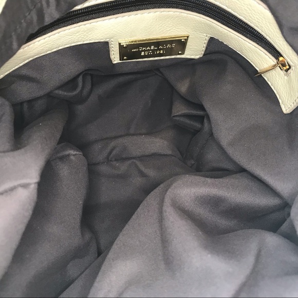 MK Bag Purse - Picture 5 of 8